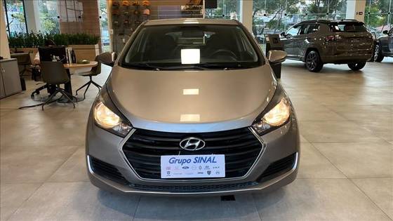 HYUNDAI HB20 1.0 COMFORT PLUS 12V FLEX 4P MANUAL